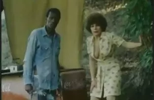 XXX მისი მეუღლე სცემეს მონა მისი მეუღლე, ერთად WHIP შემალეთუბევიდეოსი და შემდეგ გააუპატიურეს მისი Canzana მაგიდაზე.