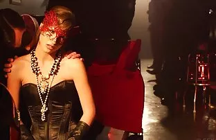 XXX ცოლი, ლამაზი გოგო