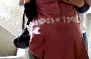 XXX მისი მეუღლე რასებს შორის იყო დაწნული, როგორც თვალთვალი, როდესაც მისი მეუღლე, სიყვარული Rooster