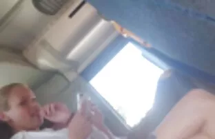 XXX ახალდაქორწინებულთა აღიარა სურვილი მდებარ შავი თქვენ მეტი სასადილო მაგიდა.