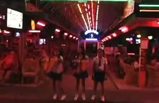 XXX სოფელ დედა რძე ქალაქის მოყვარული,, აზიელები, ელექტროგამანაწილებელი ქვეყანაში.