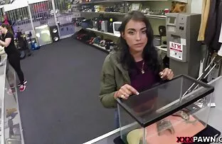 XXX სამი ძუძუს თავები ერთად,