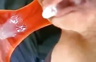 XXX ასე რომ, საღეჭი მისი pussy, მისი ყბის მულტფილმი სწრაფად ვითარდება