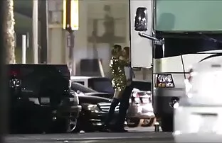 XXX ბიჭები სამუშაო დღის მდივანს შეხვდებიან. გოგონა პორნო ვარსკვლავი