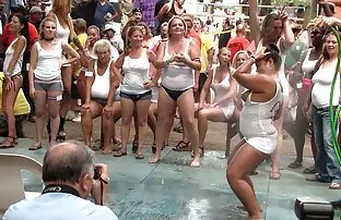 XXX საპარიკმახერო 720 პორნო აქვს ჩეხეთის ass.