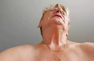 XXX თმები, სპერმის ამონთხვევა