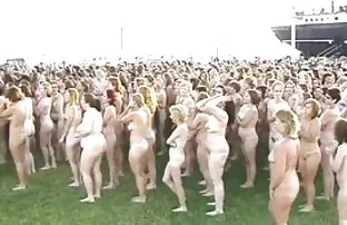 XXX მან განაცხადა, მადლობა ბიჭი დარტყმა სამუშაოს ყურება ყვავილები.