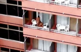 XXX გეი შავი ორგანიზაცია, strap უბრალოდ ვფიქრობ, რომ მას აქვს უპირატესობა